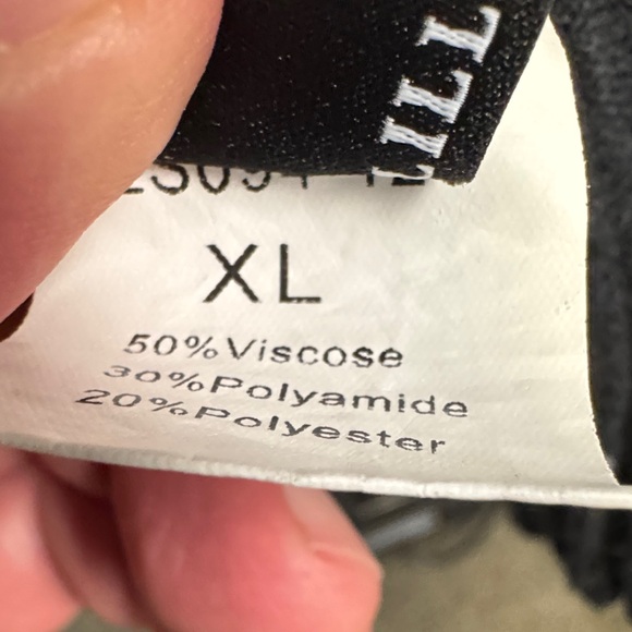 Chic Black Turtleneck Sweater for Women - Picture 3 of 4